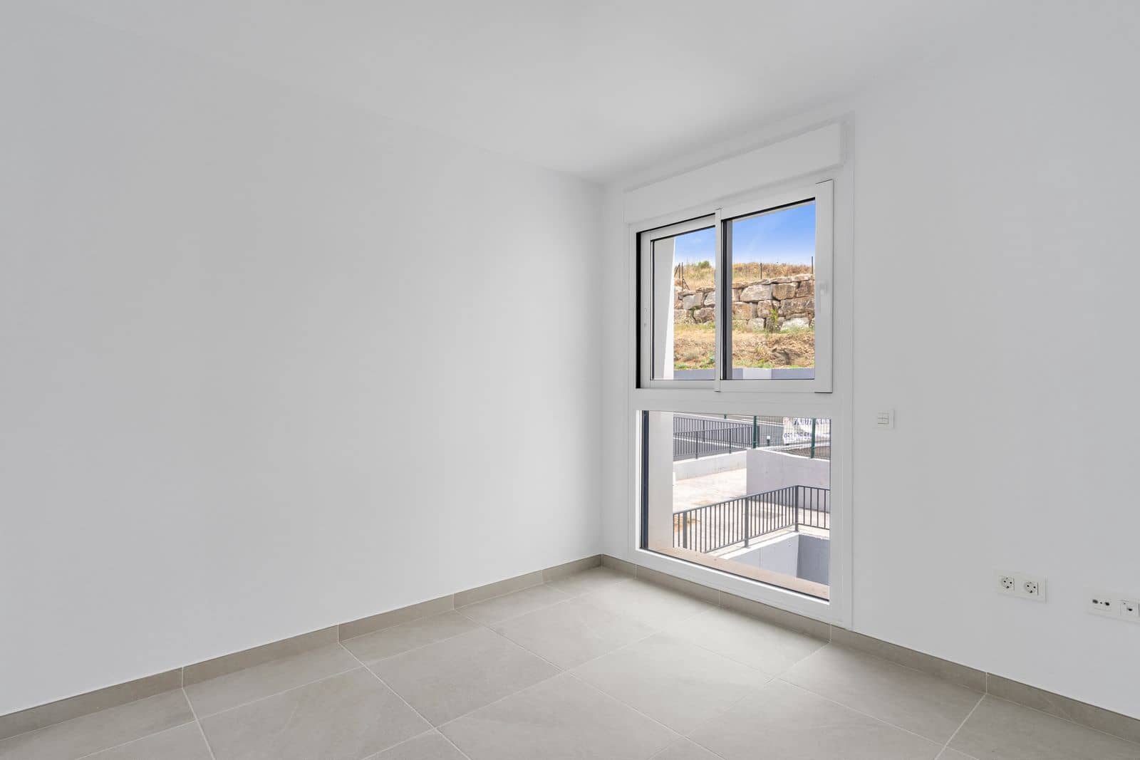 3 soveværelse Lejlighed til salg i La Cala de Mijas - € 419.000 (Ref: 9998267)