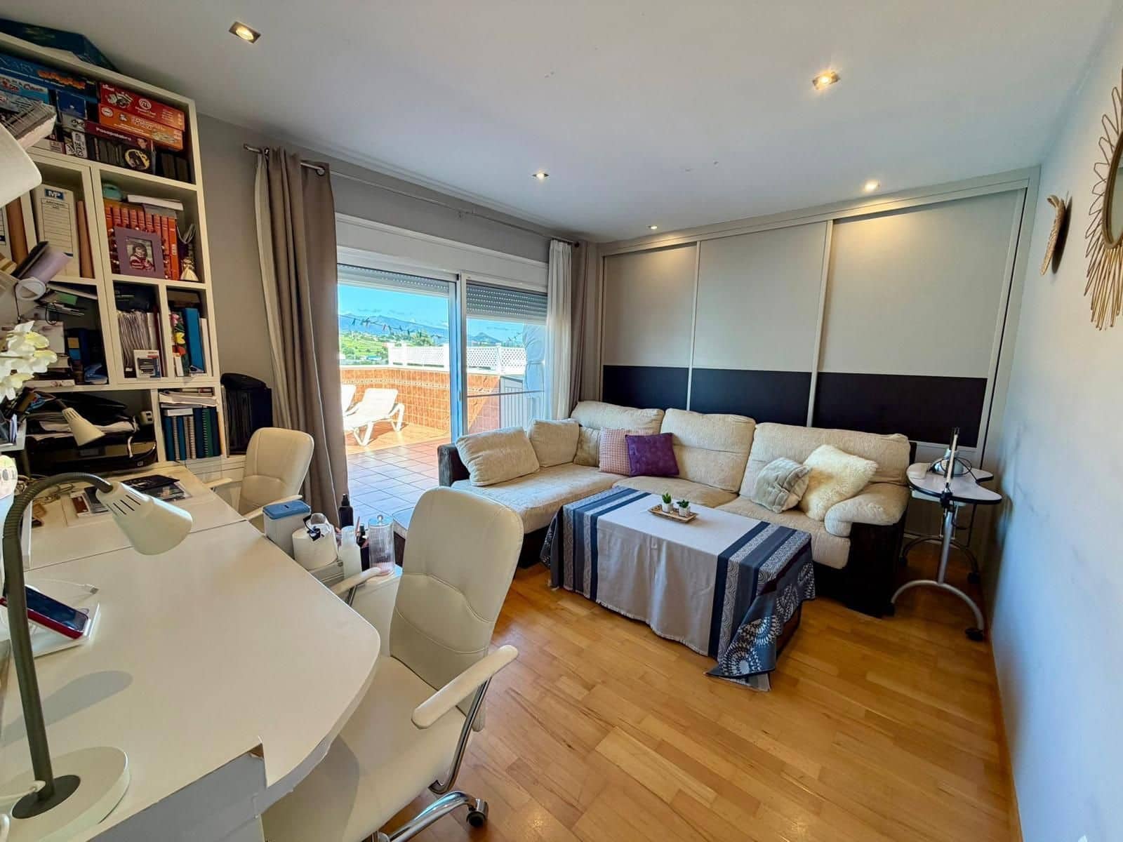 4 bedroom Penthouse for sale in Estepona - € 529,000 (Ref: 9998268)
