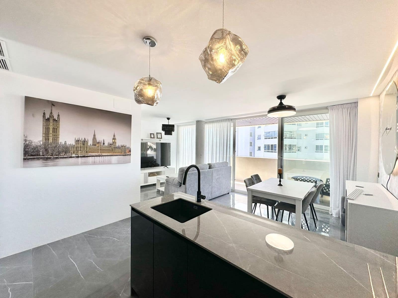 2 soveværelse Lejlighed til salg i Benalmadena Costa - € 529.000 (Ref: 9998269)