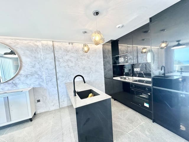 2 soverom Leilighet til salgs i Benalmadena Costa, Benalmádena - € 529 000 (Ref: 9998269)