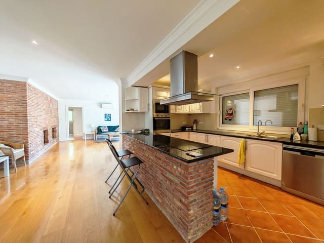 5 soveværelse Villa til salg i Marbesa, Marbella - € 1.495.000 (Ref: 9998274)
