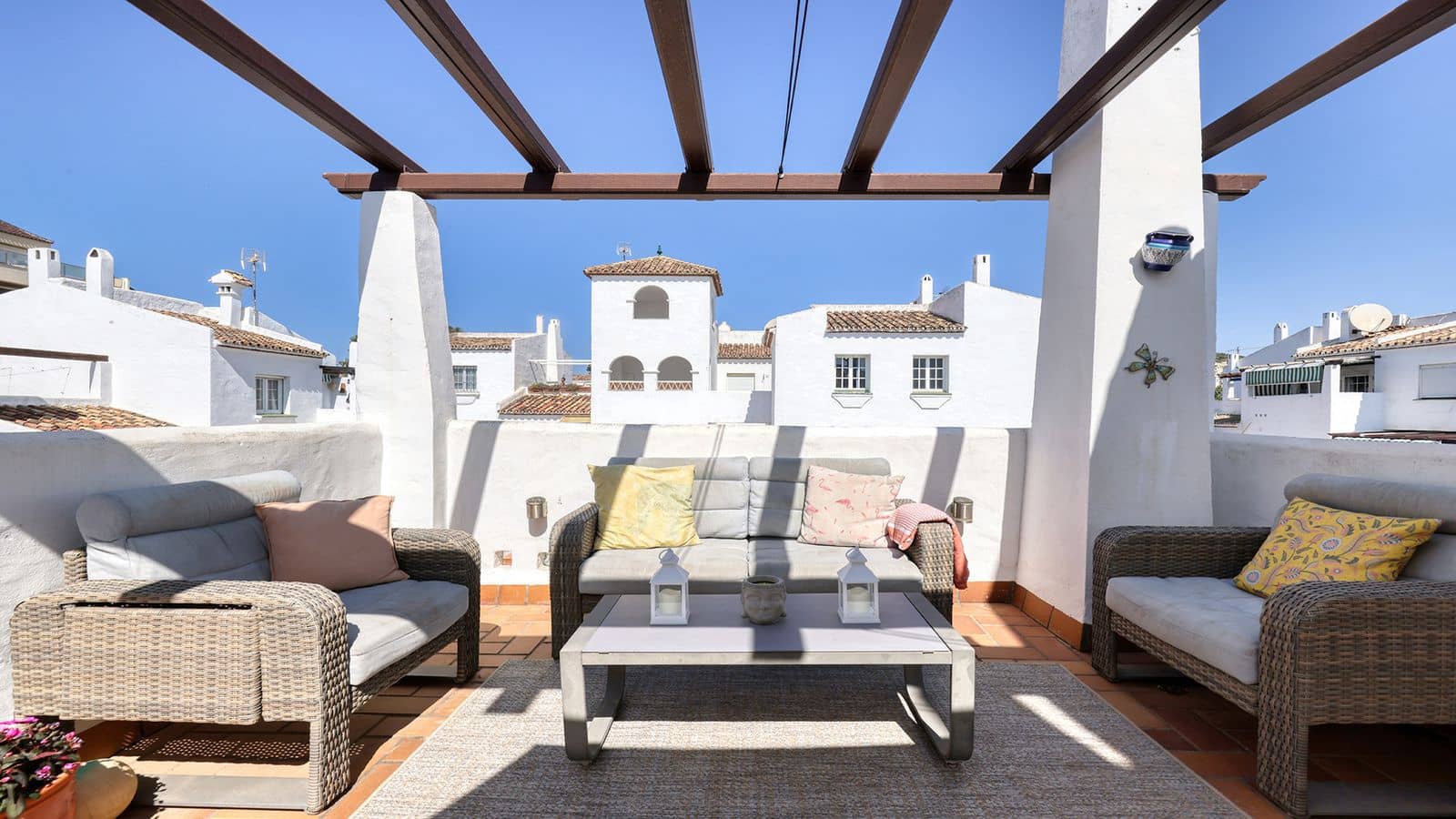 2 Zimmer Penthouse zu verkaufen in La Duquesa / Puerto de la Duquesa - 299.000 € (Ref: 9998281)