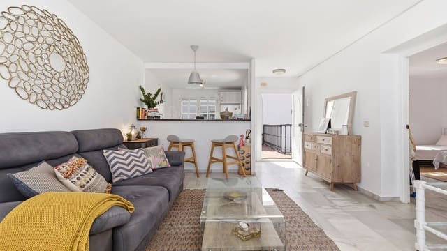 2 Zimmer Penthouse zu verkaufen in La Duquesa / Puerto de la Duquesa, Manilva - 299.000 € (Ref: 9998281)