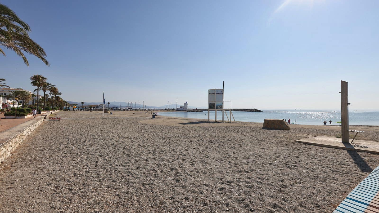 2 Zimmer Penthouse zu verkaufen in La Duquesa / Puerto de la Duquesa - 299.000 € (Ref: 9998281)