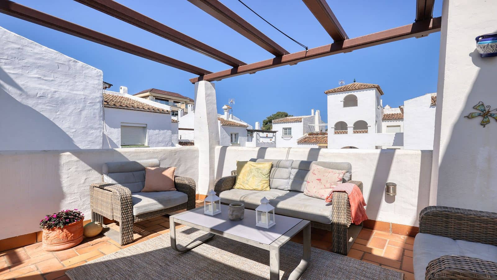 2 Zimmer Penthouse zu verkaufen in La Duquesa / Puerto de la Duquesa - 299.000 € (Ref: 9998281)