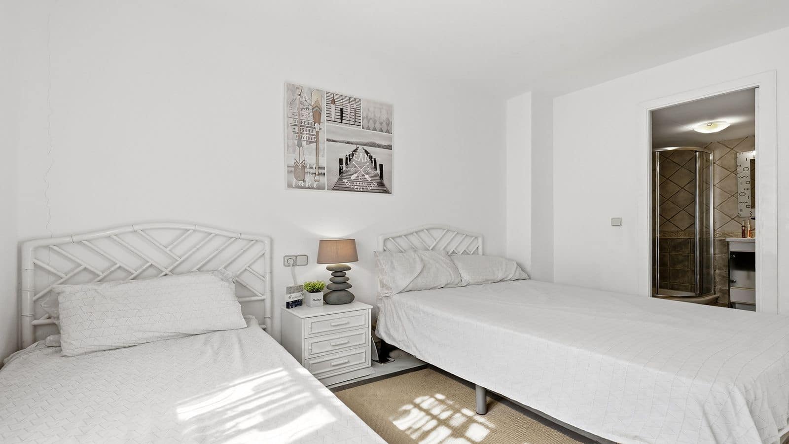 2 Zimmer Penthouse zu verkaufen in La Duquesa / Puerto de la Duquesa - 299.000 € (Ref: 9998281)
