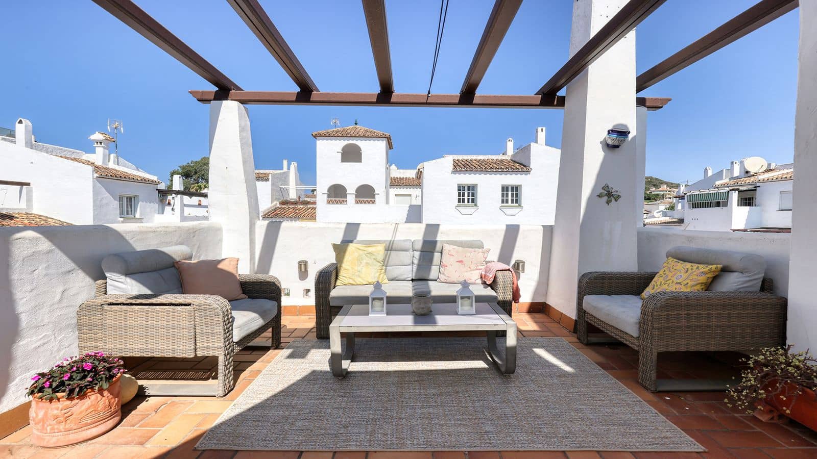 2 Zimmer Penthouse zu verkaufen in La Duquesa / Puerto de la Duquesa - 299.000 € (Ref: 9998281)