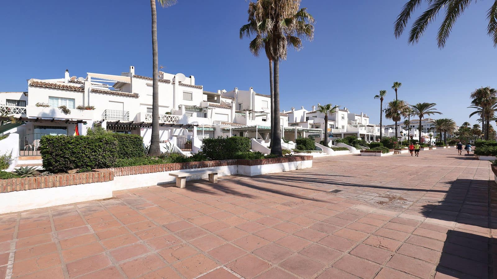 2 Zimmer Penthouse zu verkaufen in La Duquesa / Puerto de la Duquesa - 299.000 € (Ref: 9998281)