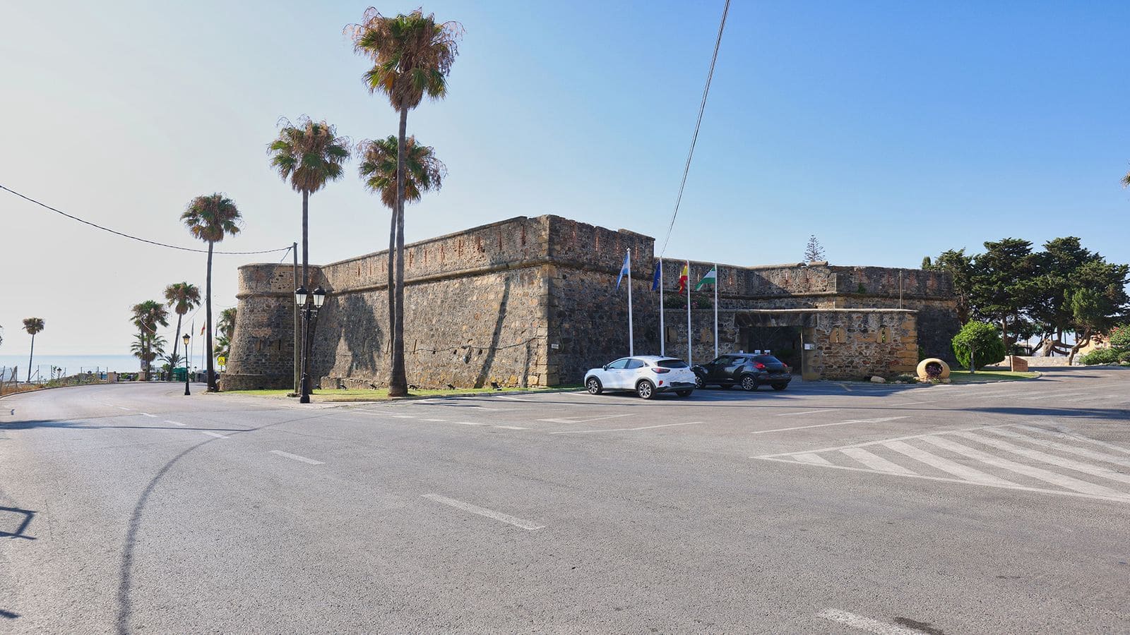 2 Zimmer Penthouse zu verkaufen in La Duquesa / Puerto de la Duquesa - 299.000 € (Ref: 9998281)