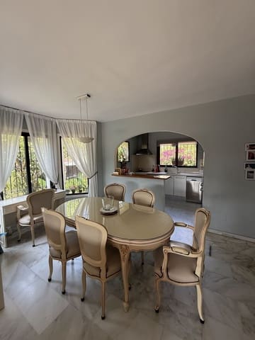 4 soveværelse Villa til salg i Calahonda, Mijas - € 950.000 (Ref: 9998284)