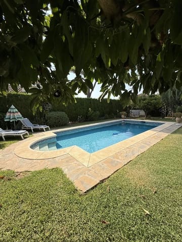 4 soveværelse Villa til salg i Calahonda, Mijas - € 950.000 (Ref: 9998284)