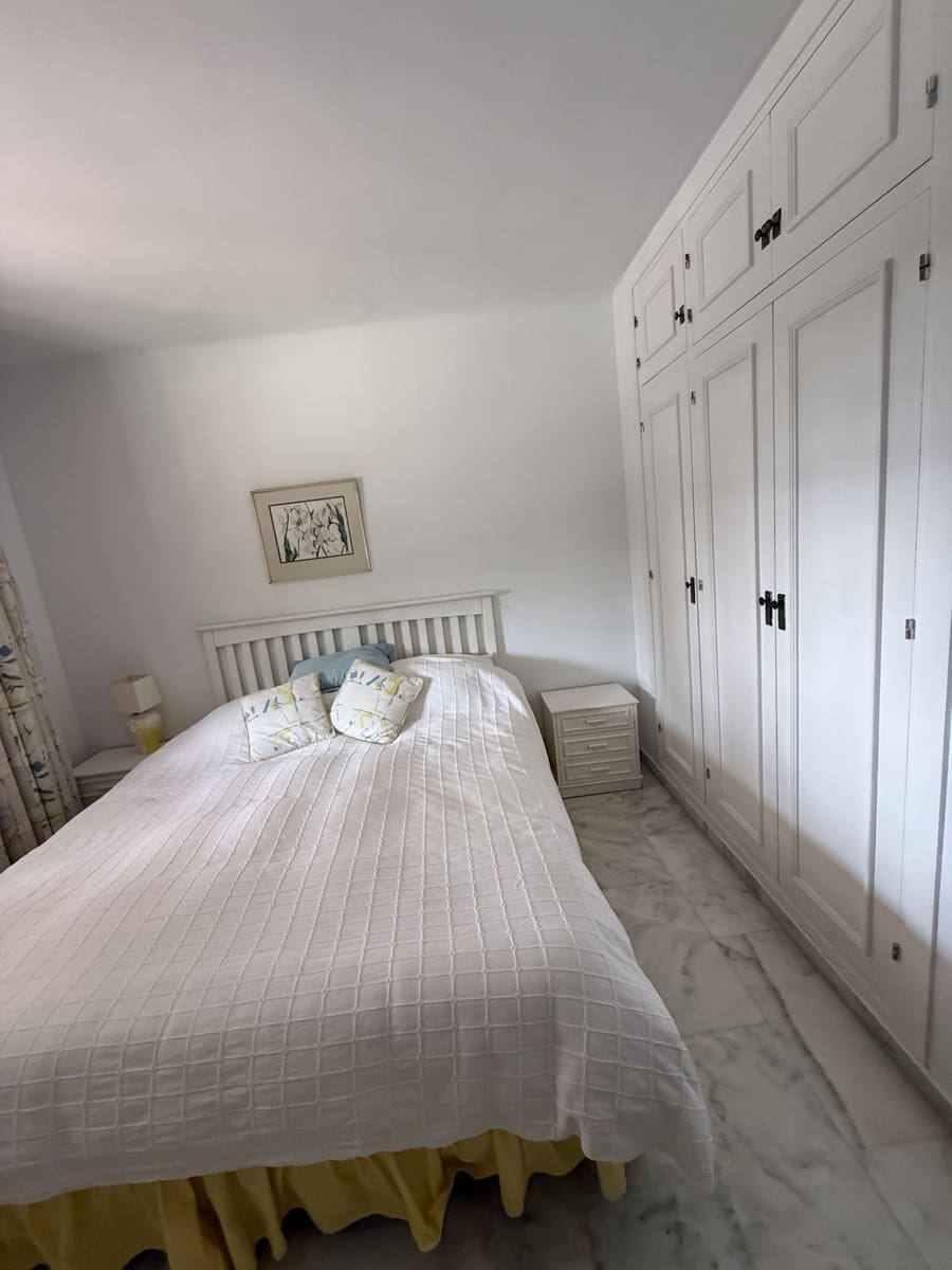 4 soveværelse Villa til salg i Calahonda - € 950.000 (Ref: 9998284)