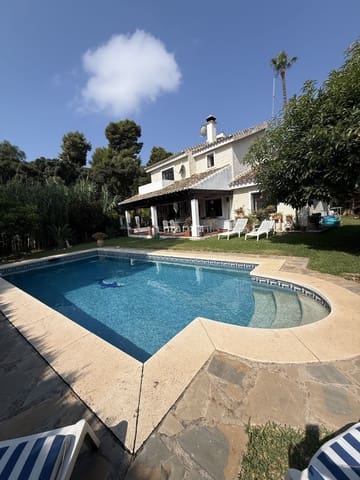4 soveværelse Villa til salg i Calahonda, Mijas - € 950.000 (Ref: 9998284)
