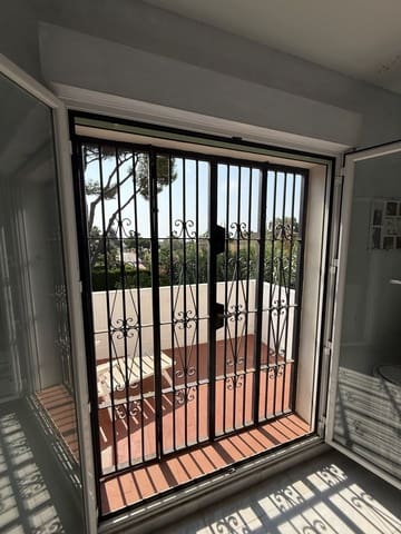 4 soveværelse Villa til salg i Calahonda, Mijas - € 950.000 (Ref: 9998284)