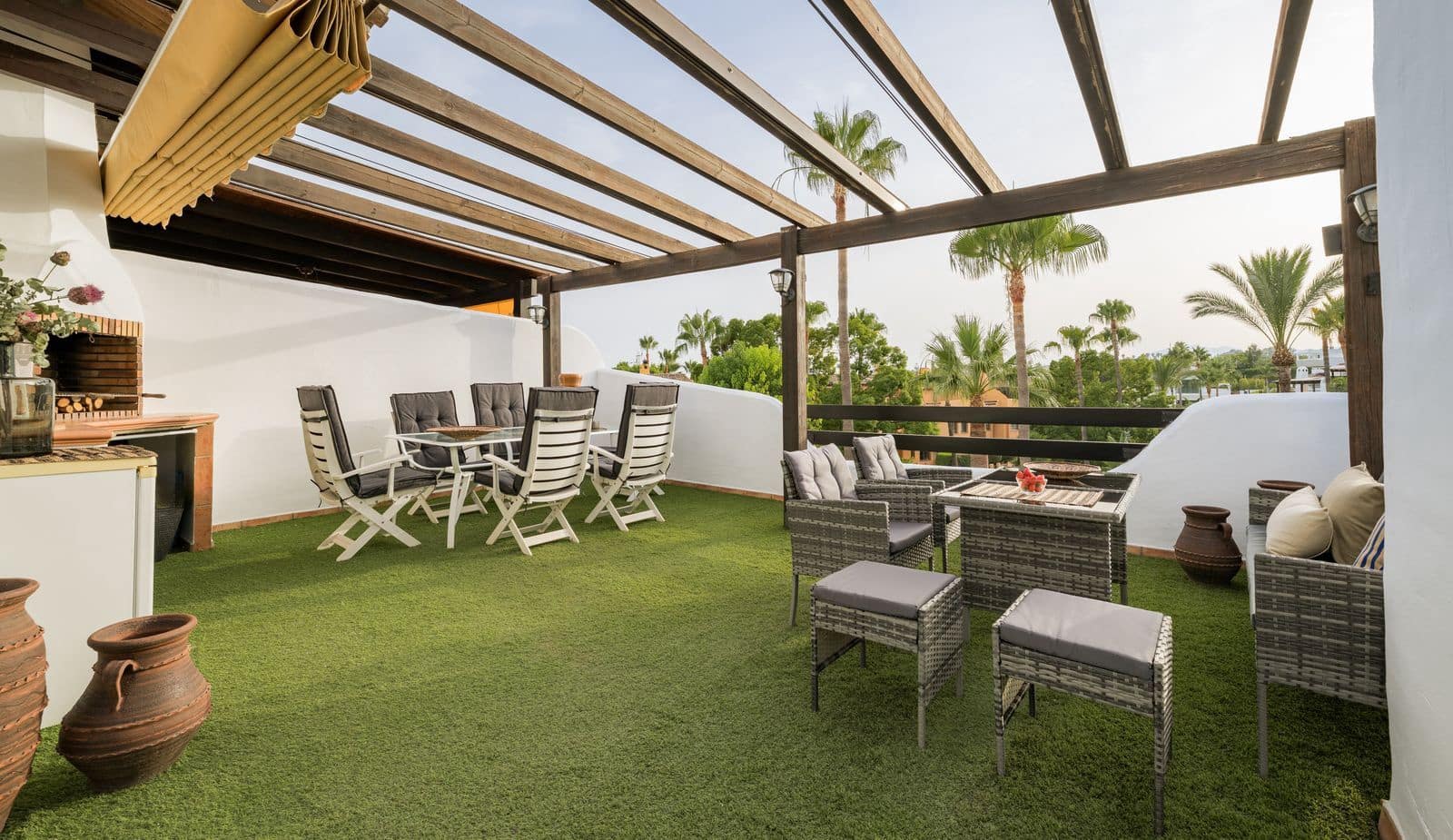 3 bedroom Semi-detached Villa for sale in Marbella - € 1,395,000 (Ref: 9998286)