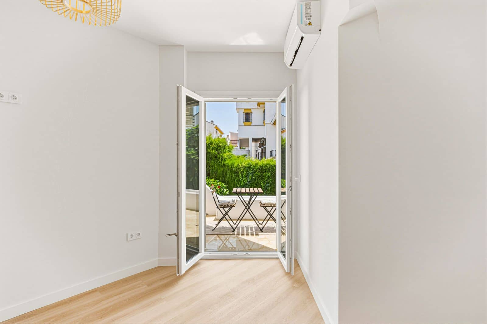 3 bedroom Apartment for sale in Mijas Golf - € 435,000 (Ref: 9998287)
