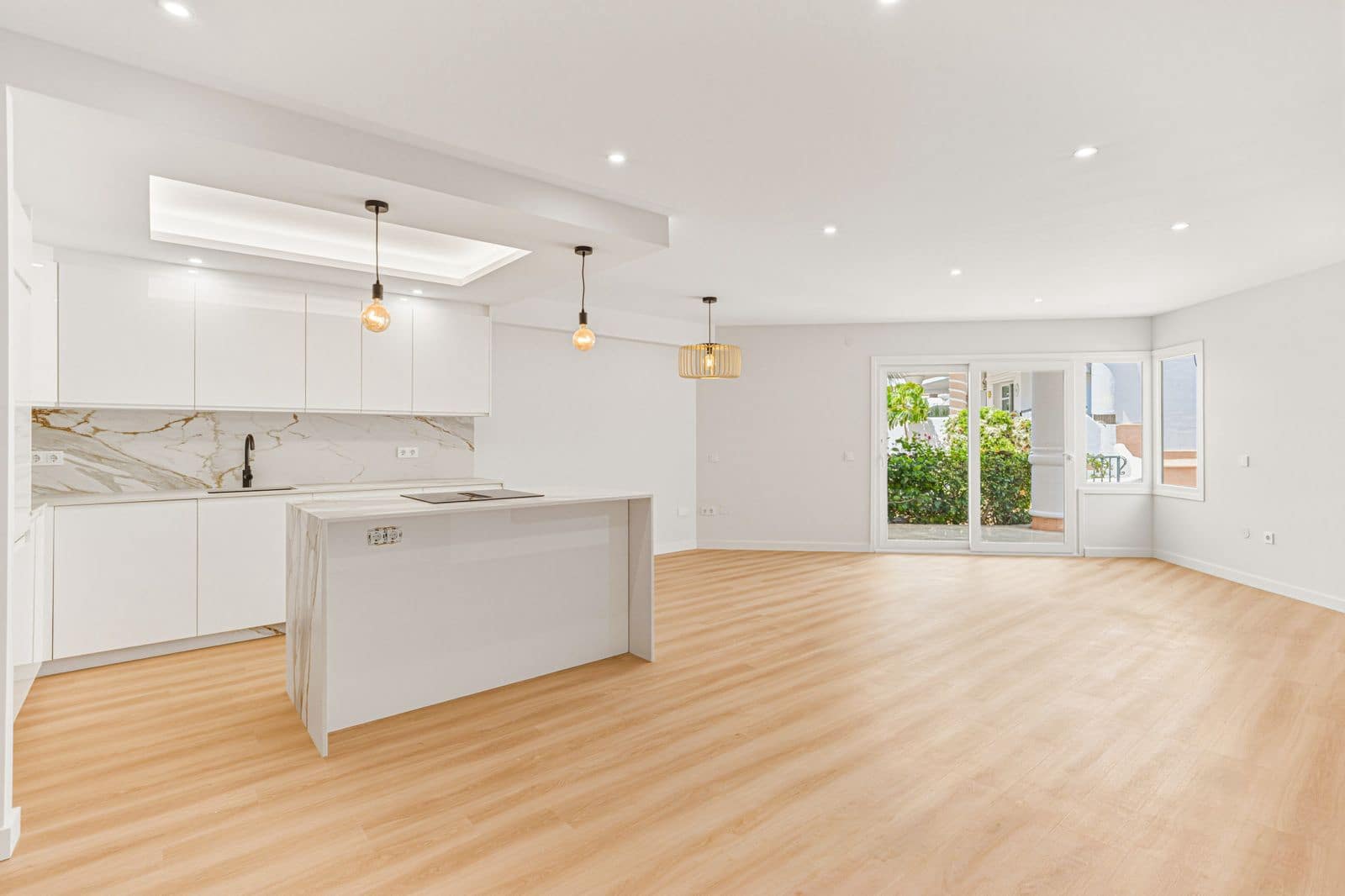 3 bedroom Apartment for sale in Mijas Golf - € 435,000 (Ref: 9998287)