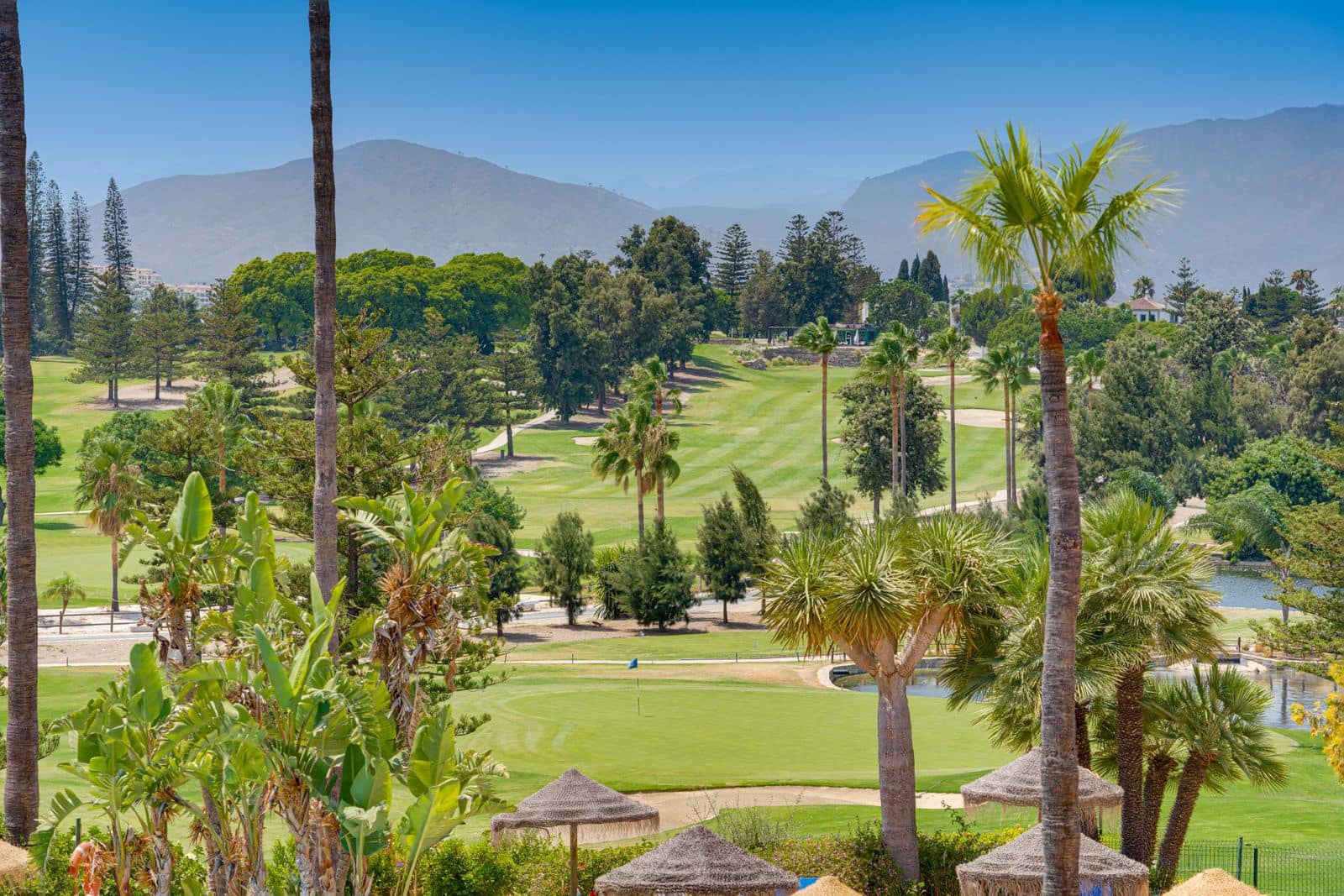 3 bedroom Apartment for sale in Mijas Golf - € 435,000 (Ref: 9998287)