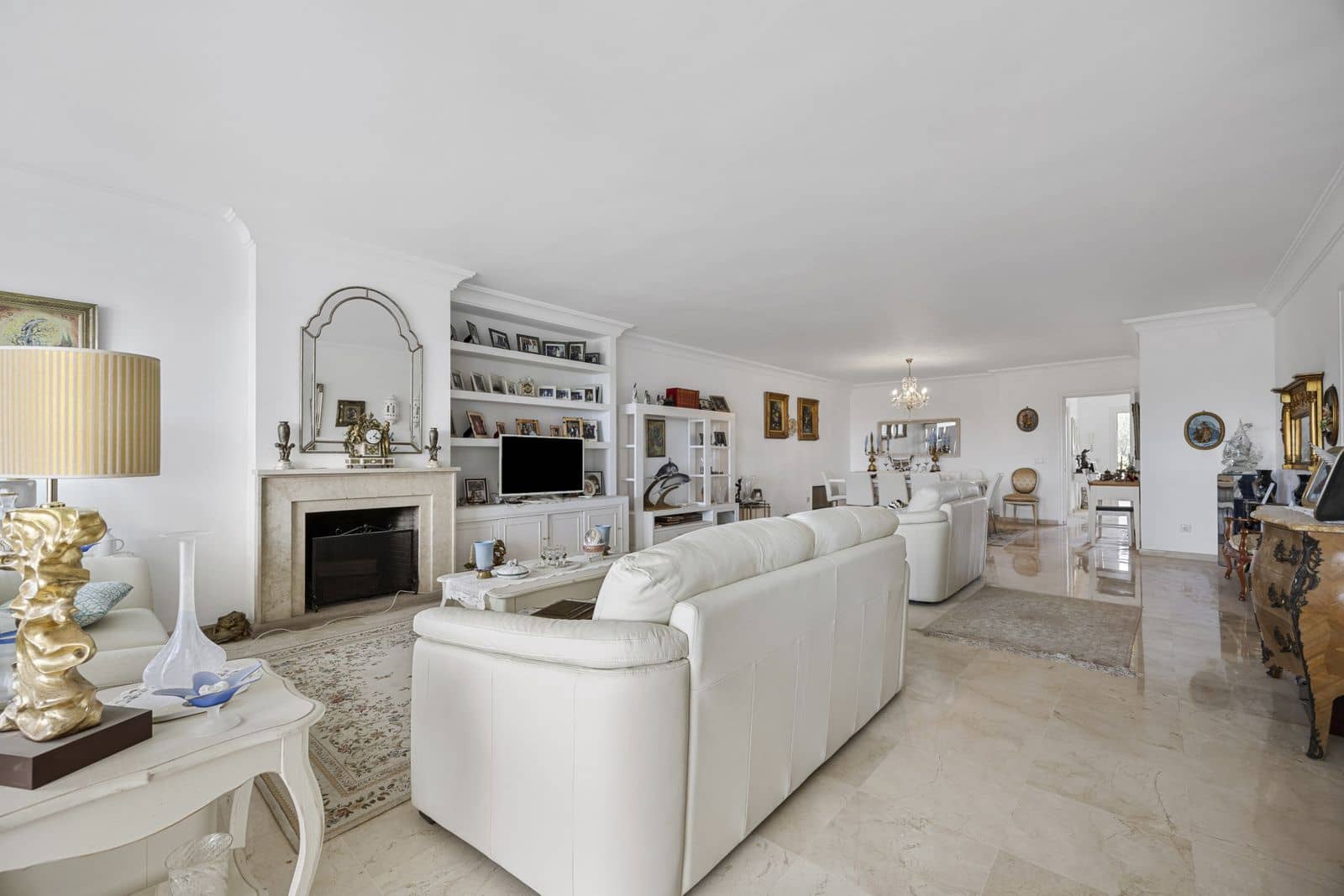 2 soveværelse Lejlighed til salg i Guadalmina - € 695.000 (Ref: 9998290)