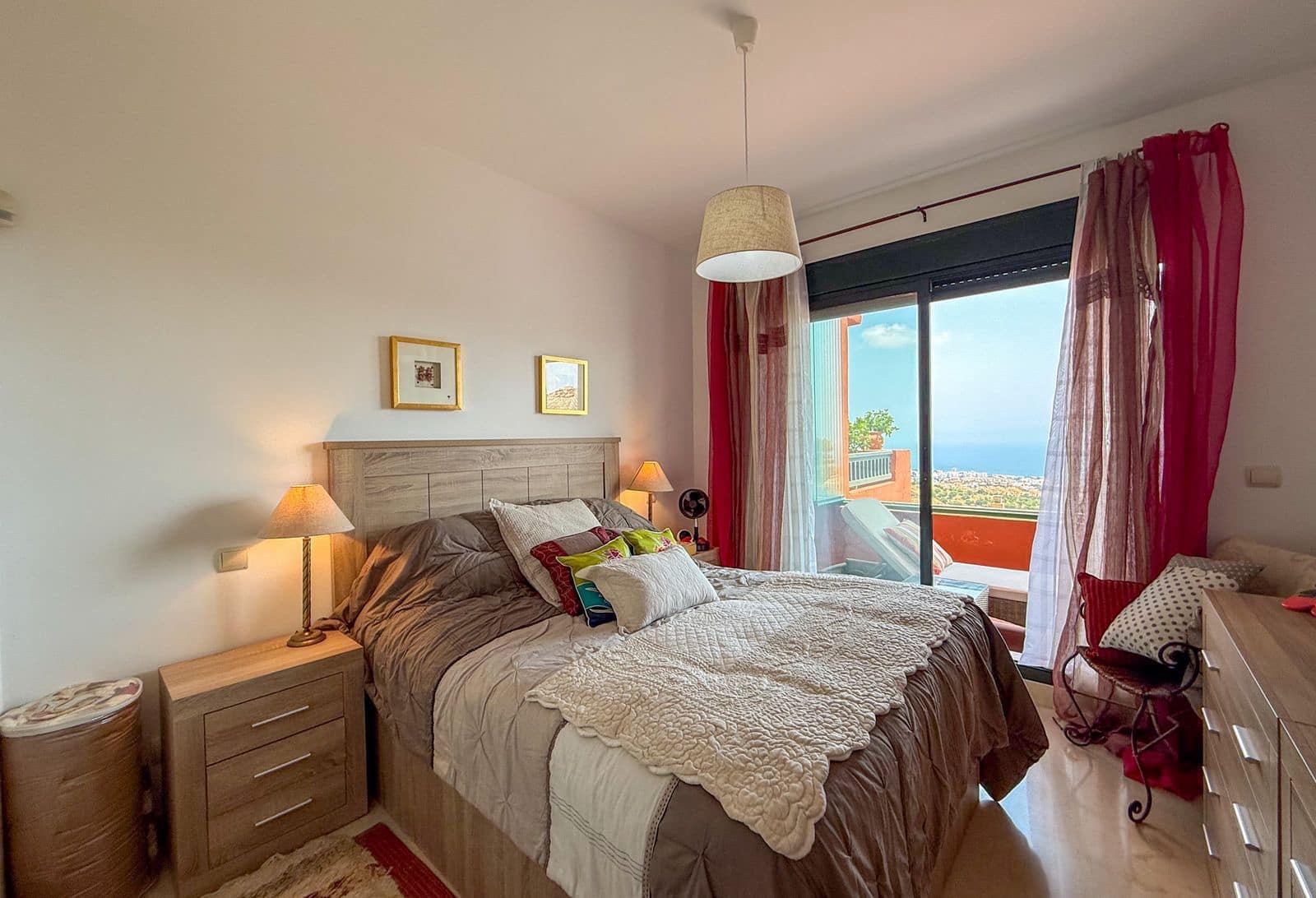 3 soveværelse Lejlighed til salg i Calahonda - € 399.950 (Ref: 9998294)