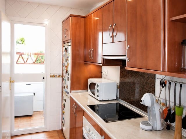 2 soveværelse Lejlighed til salg i Calahonda, Mijas - € 359.000 (Ref: 9998295)