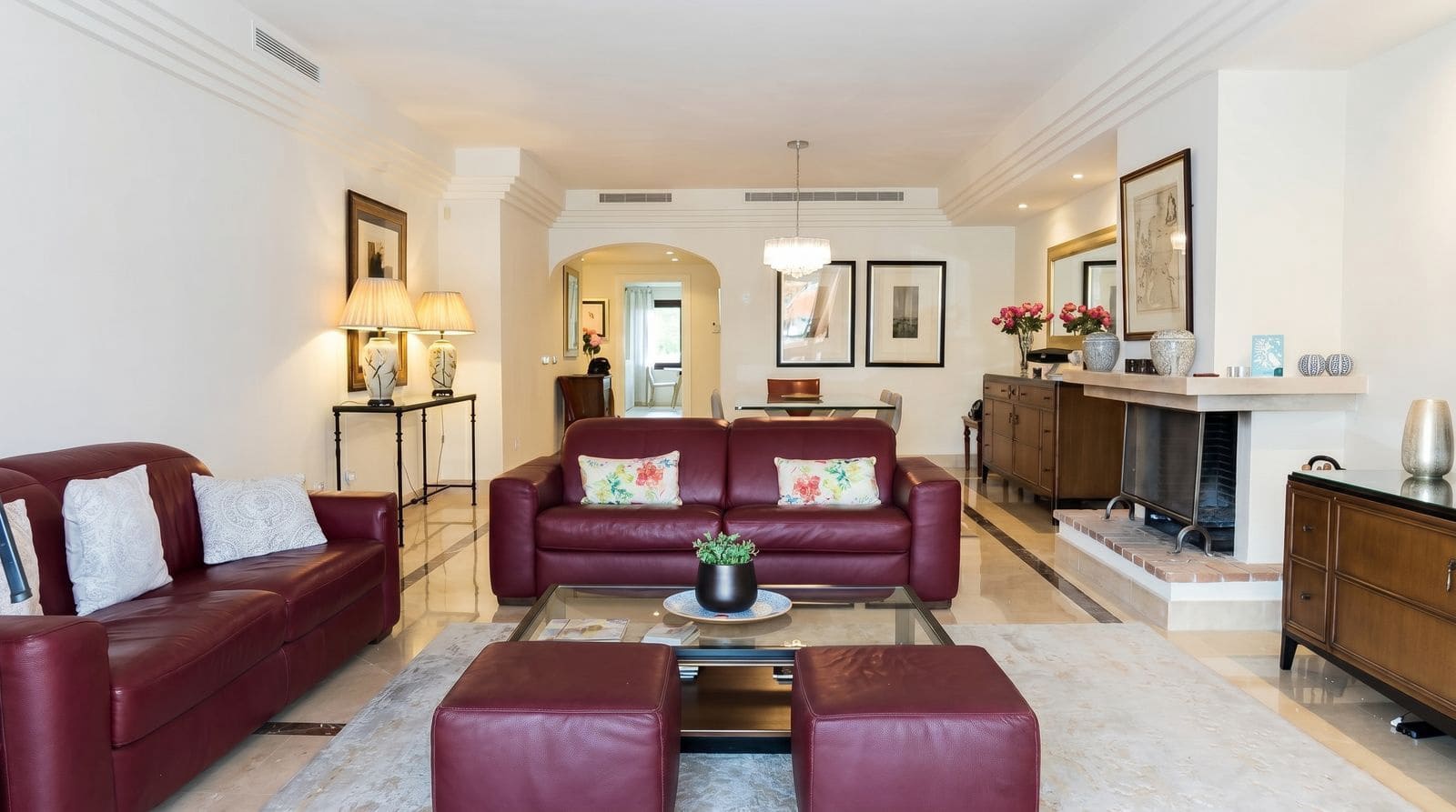 2 soveværelse Lejlighed til salg i Nueva Andalucia - € 1.000.000 (Ref: 9998296)