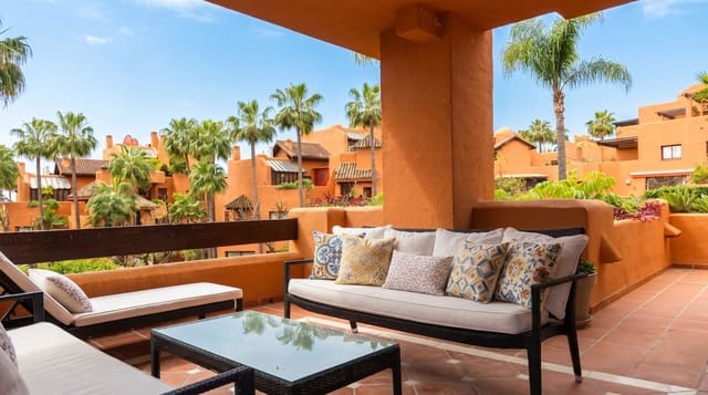 2 soveværelse Lejlighed til salg i Nueva Andalucia, Marbella - € 1.000.000 (Ref: 9998296)