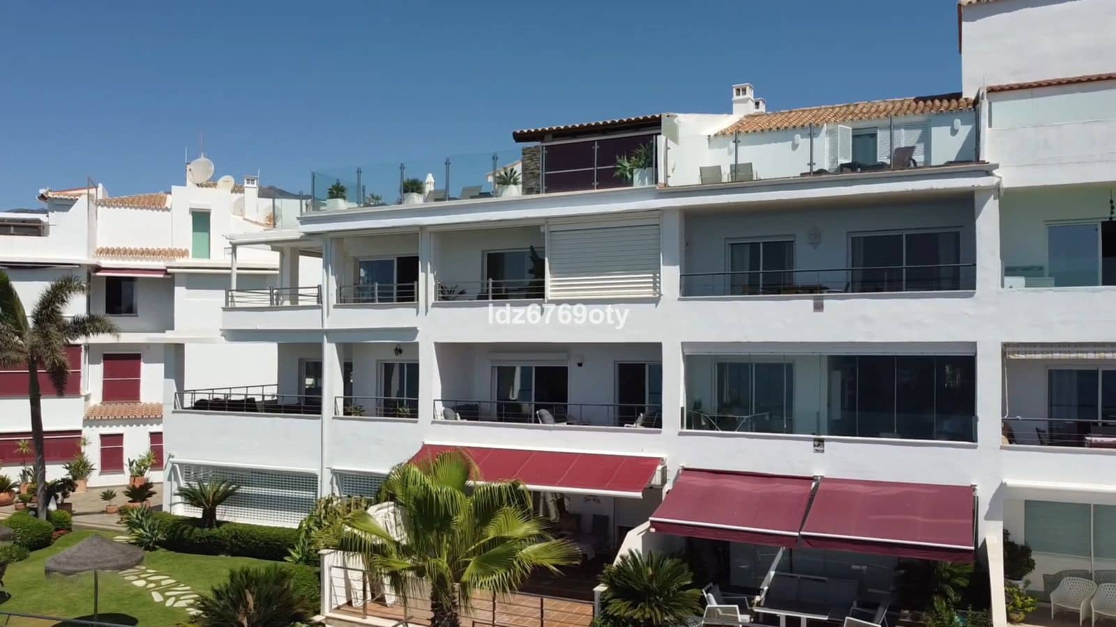 3 soveværelse Lejlighed til salg i Benalmadena Costa - € 685.000 (Ref: 9998301)