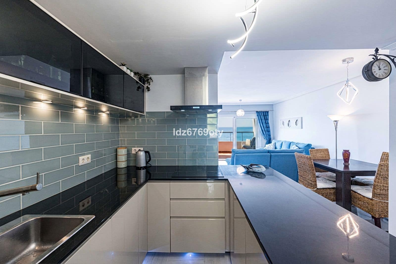 3 soveværelse Lejlighed til salg i Benalmadena Costa - € 685.000 (Ref: 9998301)