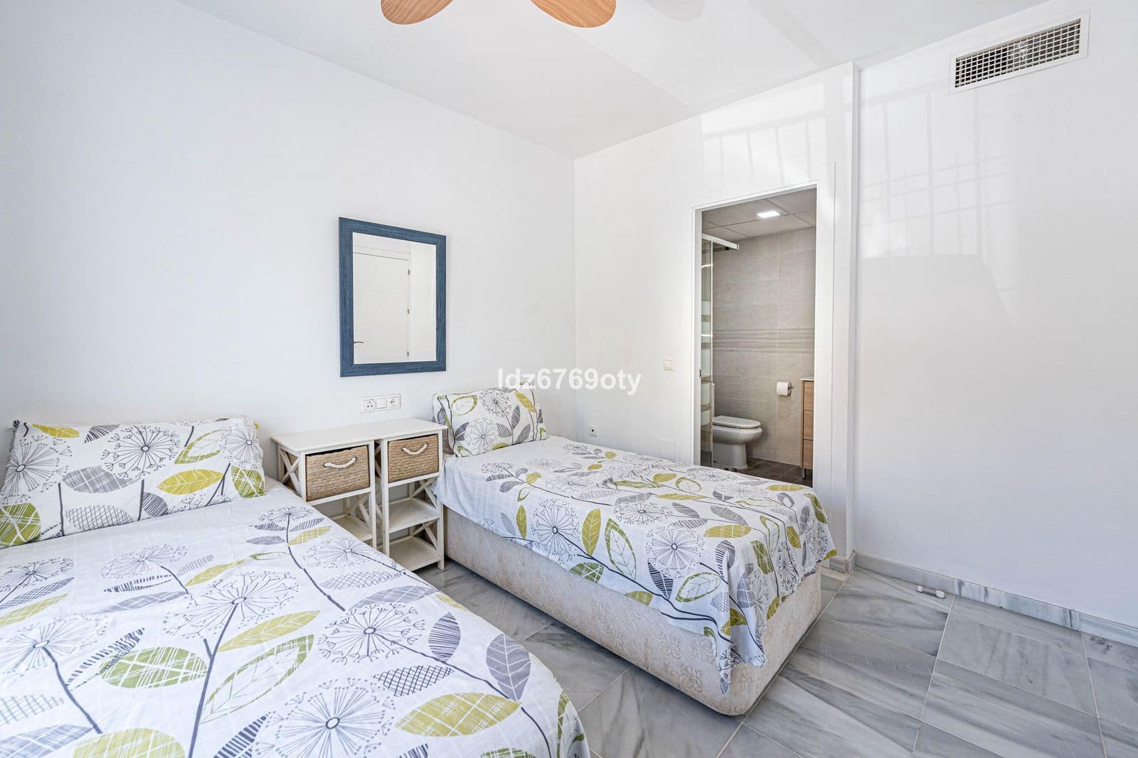 3 soveværelse Lejlighed til salg i Benalmadena Costa - € 685.000 (Ref: 9998301)