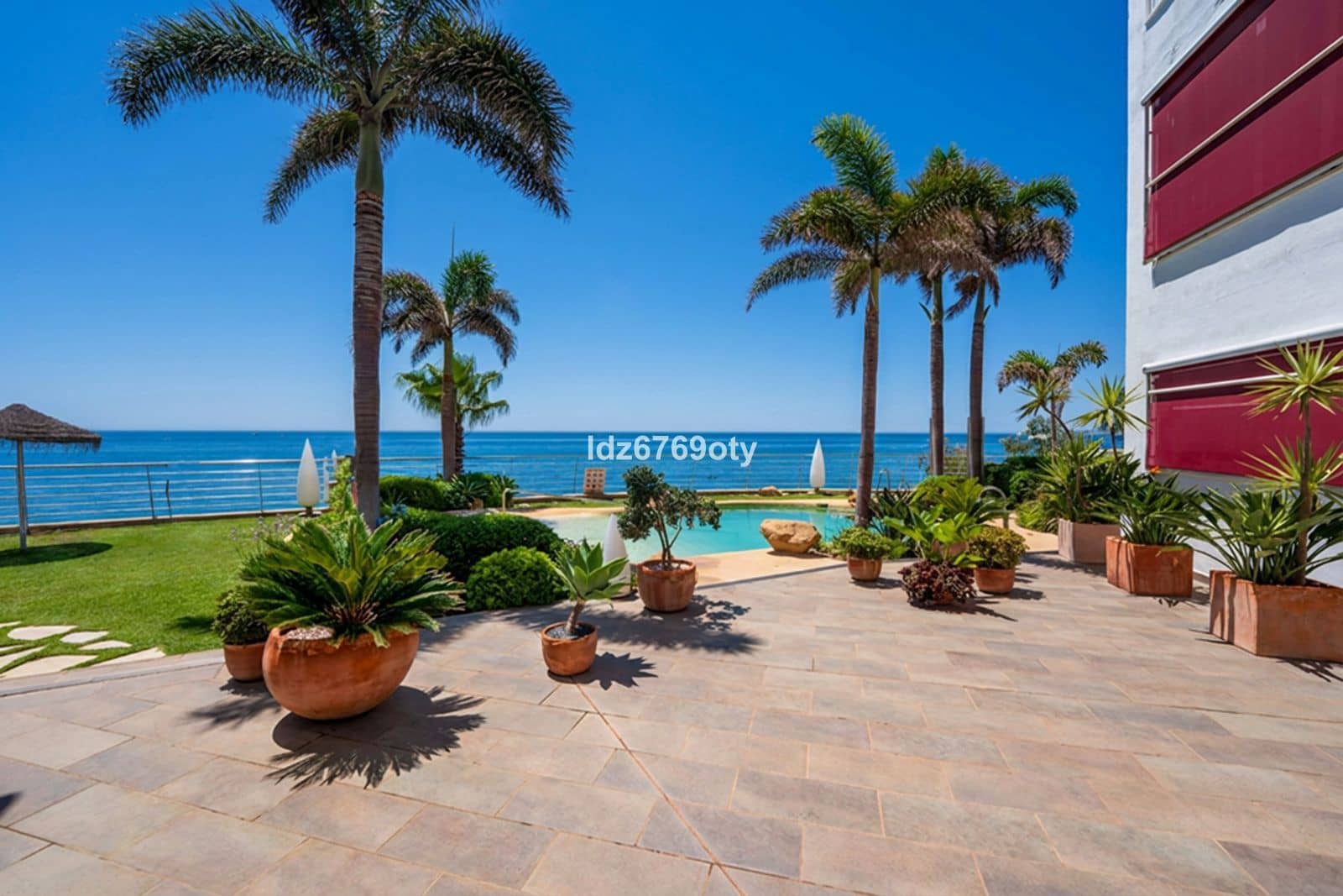 3 soveværelse Lejlighed til salg i Benalmadena Costa - € 685.000 (Ref: 9998301)