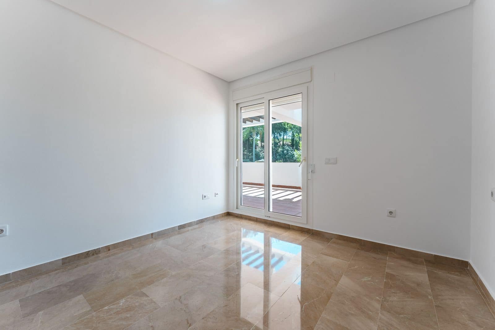 2 sovrum Lägenhet till salu i Torrequebrada - 399 000 € (Ref: 9998304)