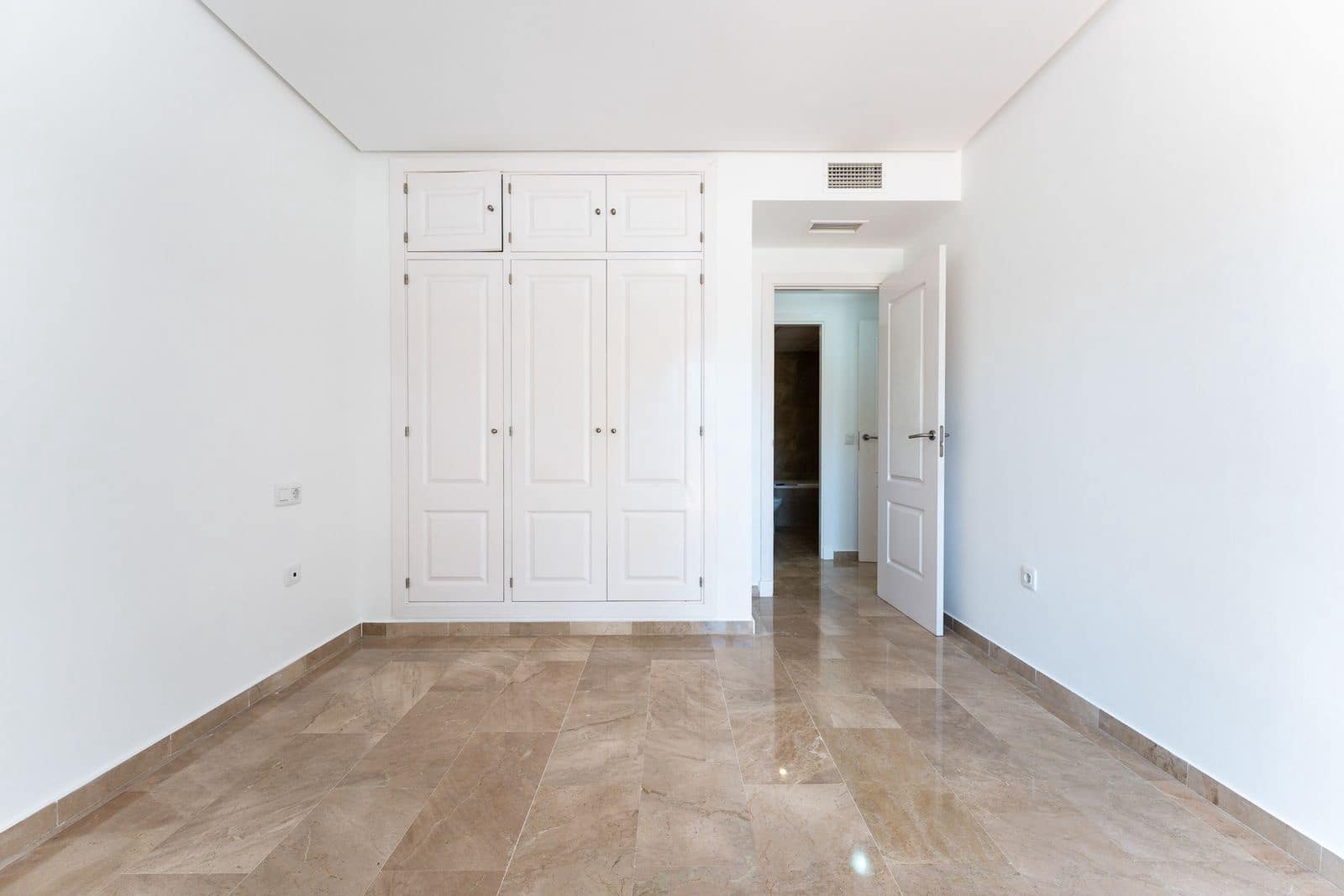 2 sovrum Lägenhet till salu i Torrequebrada - 399 000 € (Ref: 9998304)