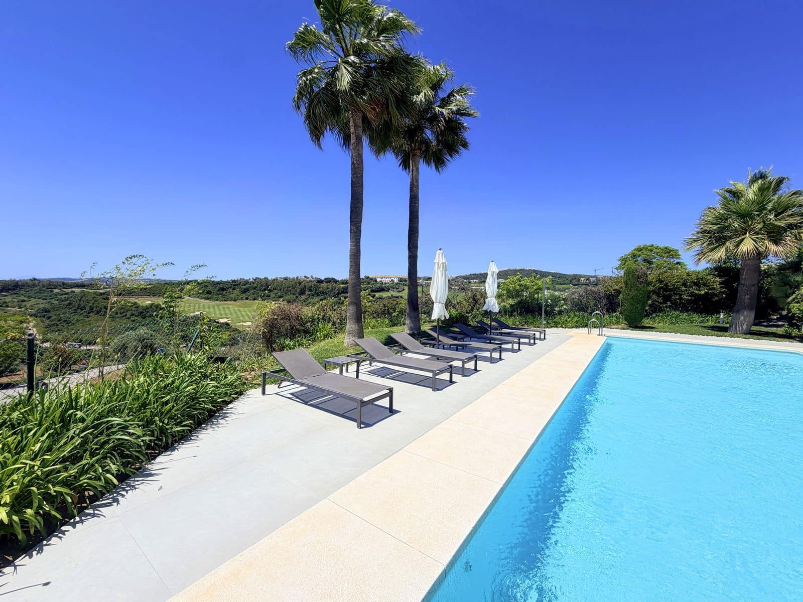 3 soveværelse Penthouse til salg i Bahia de Casares - € 875.000 (Ref: 9998306)