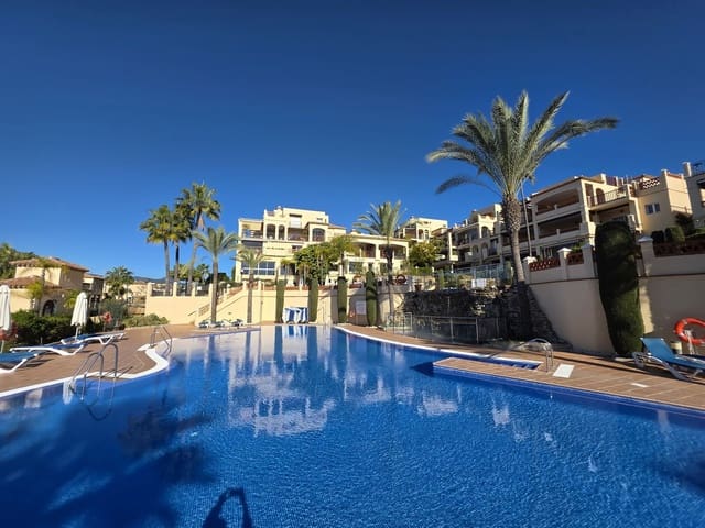 2 bedroom Apartment for sale in Atalaya-Isdabe, Estepona - € 749,000 (Ref: 9998307)