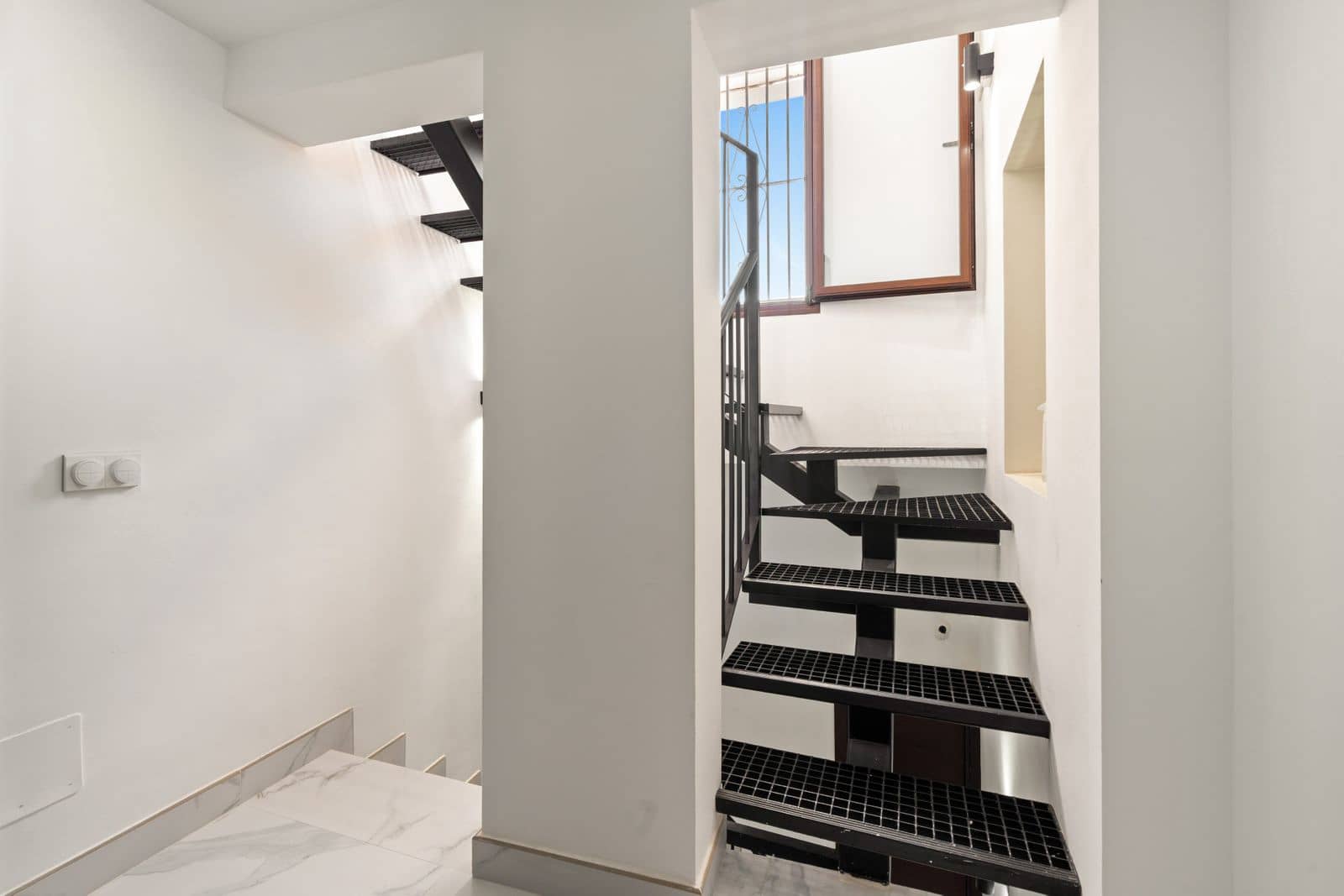 1 sypialnia Dom na sprzedaż w Estepona - 798 000 € (Ref: 9998308)