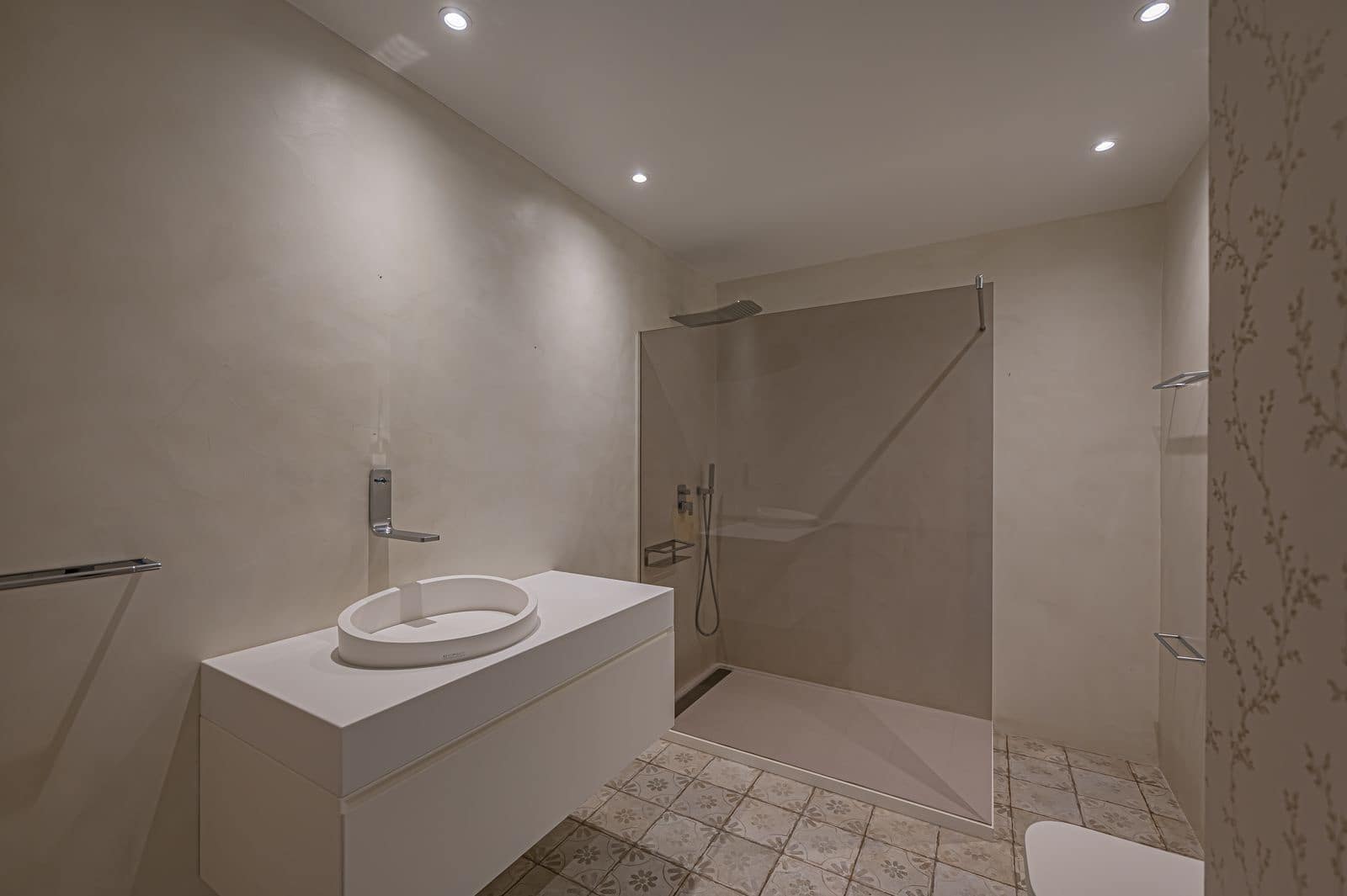 Apartamento de 2 habitaciones en Los Monteros en venta - 2.250.000 € (Ref: 9998311)