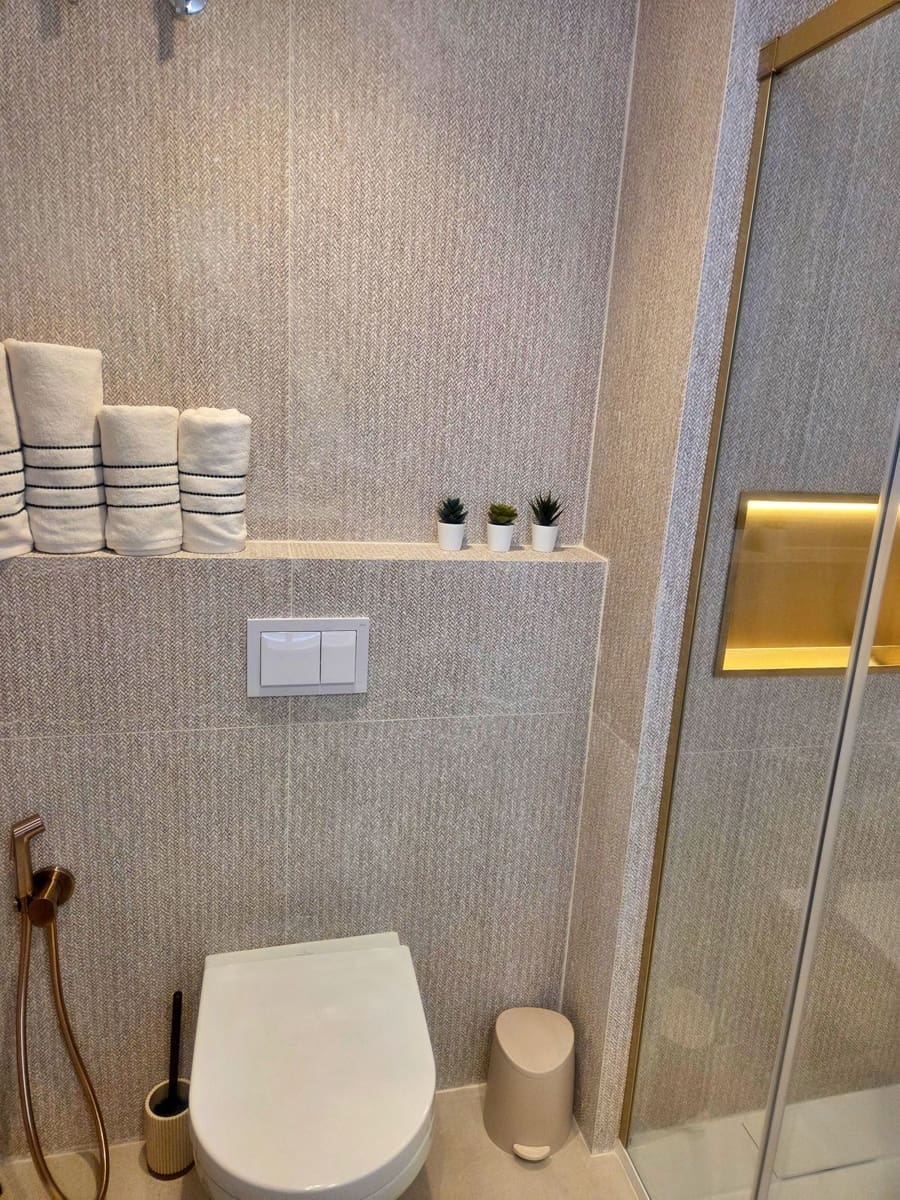 Apartamento de 3 habitaciones en Puerto Banus en venta - 945.000 € (Ref: 9998312)