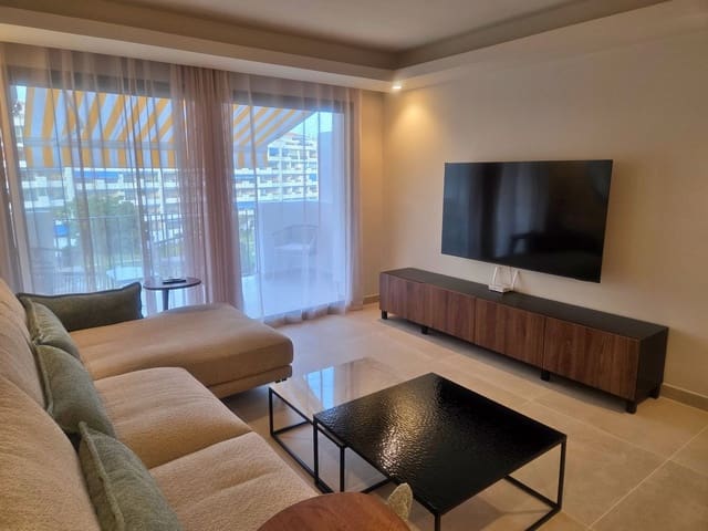 Apartamento de 3 habitaciones en Puerto Banus, Marbella en venta - 945.000 € (Ref: 9998312)