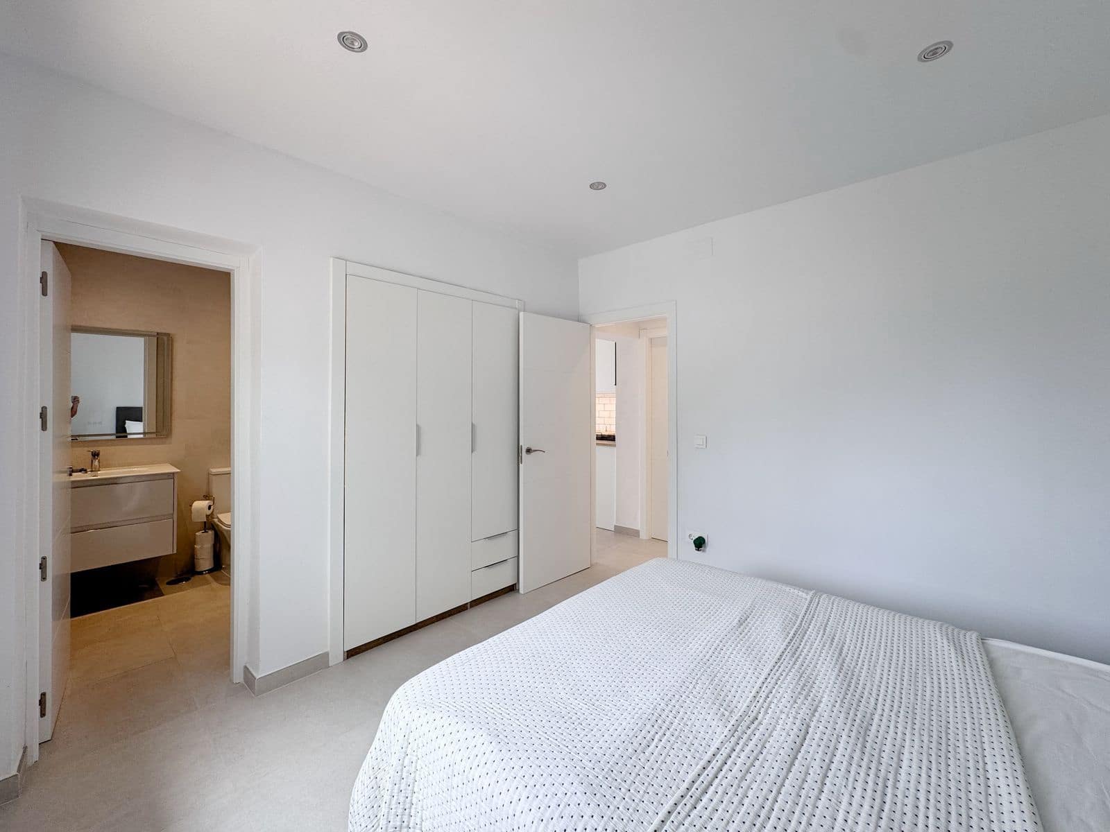2 slaapkamer Appartement te koop in Riviera del Sol - € 395.000 (Ref: 9998314)