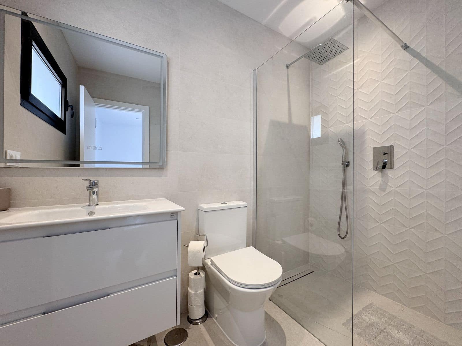 2 slaapkamer Appartement te koop in Riviera del Sol - € 395.000 (Ref: 9998314)