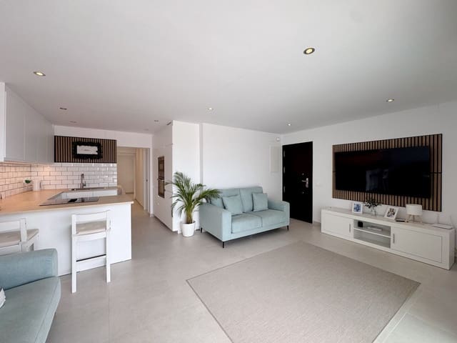 2 slaapkamer Appartement te koop in Riviera del Sol, Mijas - € 395.000 (Ref: 9998314)