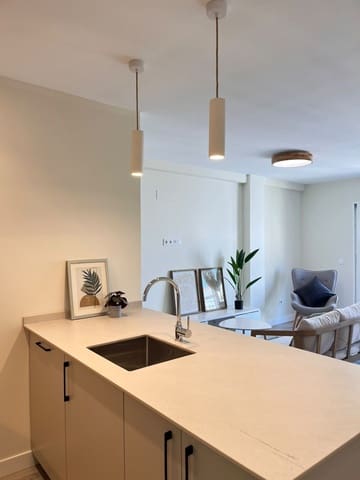 3 slaapkamer Appartement te koop in Málaga stad - € 330.000 (Ref: 9998319)