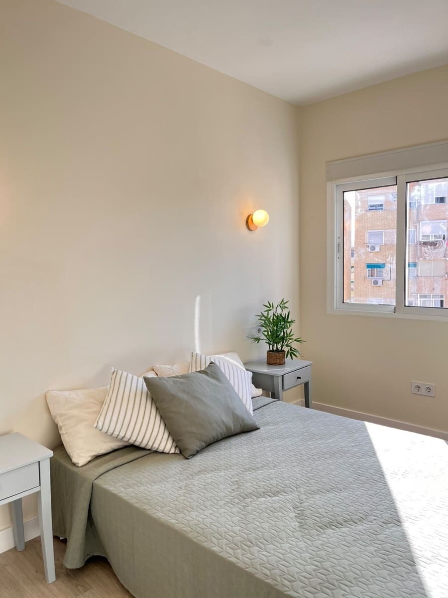 3 slaapkamer Appartement te koop in Malaga stad - € 330.000 (Ref: 9998319)