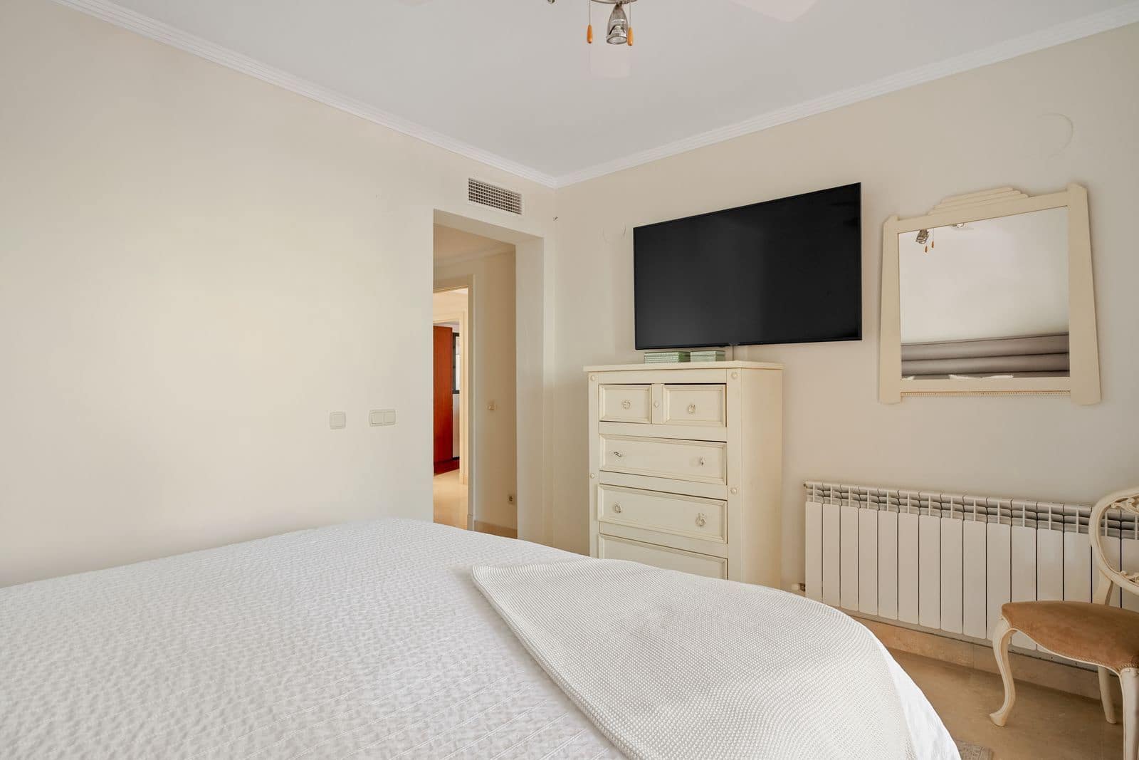 3 soveværelse Lejlighed til salg i Nueva Andalucia - € 685.000 (Ref: 9998321)