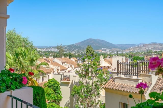 3 soveværelse Lejlighed til salg i Nueva Andalucia, Marbella - € 685.000 (Ref: 9998321)