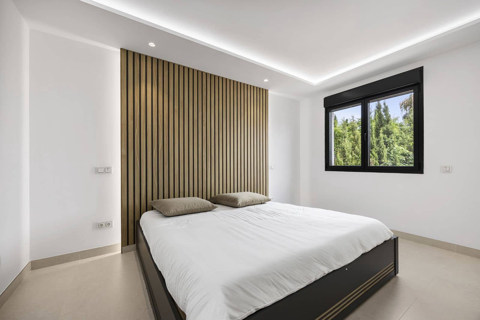 4 slaapkamer Villa te koop in Guadalmina - € 2.595.000 (Ref: 9998325)