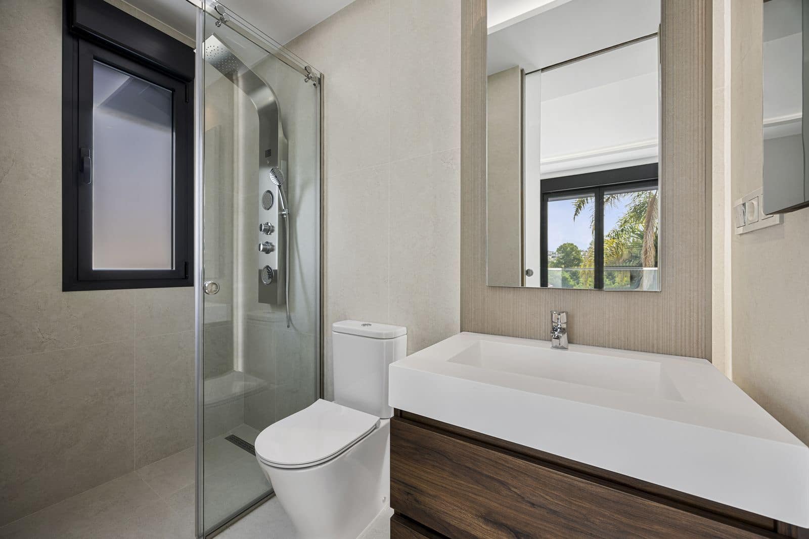 4 slaapkamer Villa te koop in Guadalmina - € 2.595.000 (Ref: 9998325)