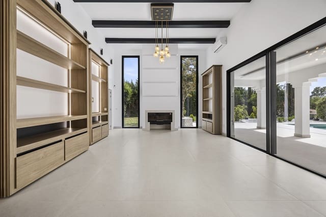 4 slaapkamer Villa te koop in Guadalmina Alta, Marbella - € 2.595.000 (Ref: 9998325)