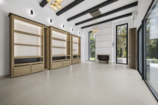 4 slaapkamer Villa te koop in Guadalmina Alta, Marbella - € 2.595.000 (Ref: 9998325)